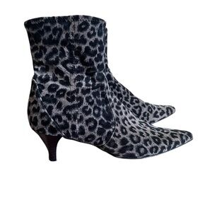 Women’s Apostrophe Booties Size 6.5 Animal Print Black & Grey